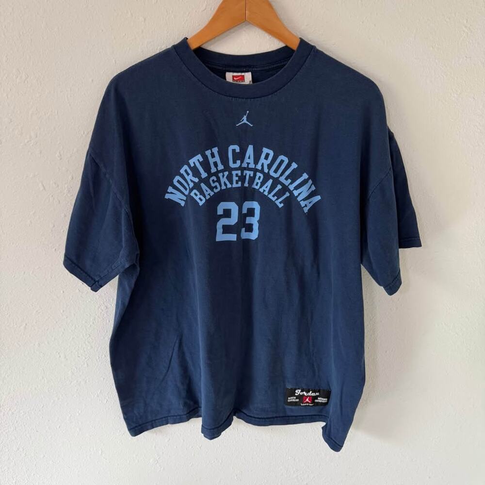 Vintage Nike North Carolina Basketball Michael Jordan 23 Shirt Size XL